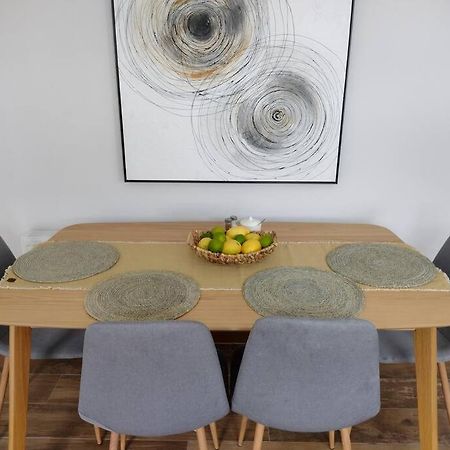 Appartamento White Birds Townhouse In Sligo Town Center Esterno foto